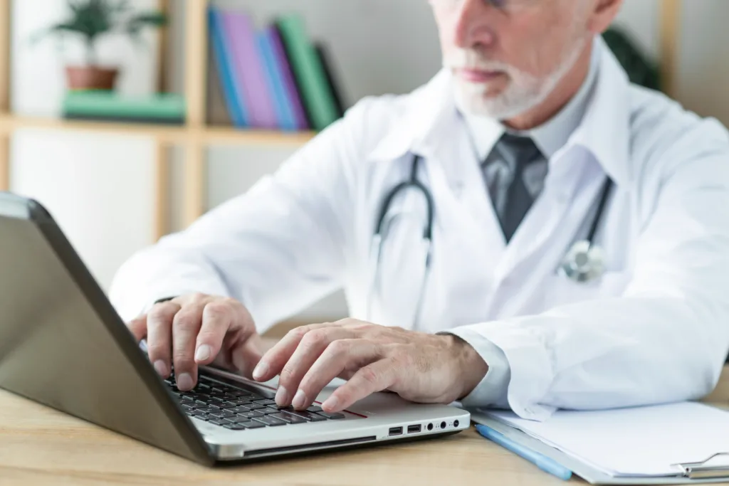 Billing Efficiency: RPM+EHR Integration for Clinics Eficiencia en facturación